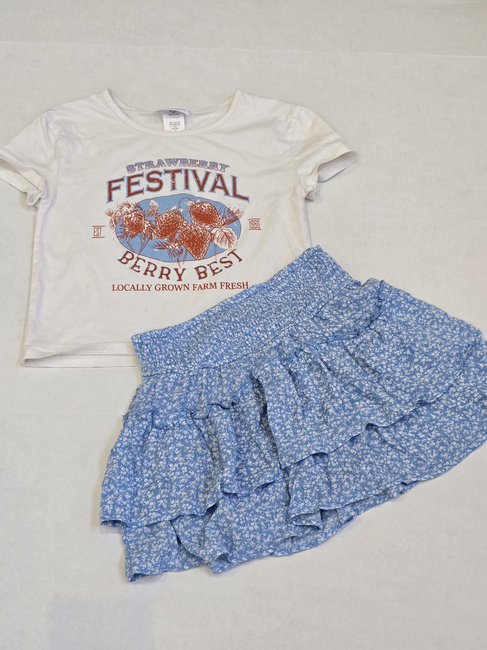 Strawberry Festival Outfit Girls 10 Blue Floral Tiered Skort Stained